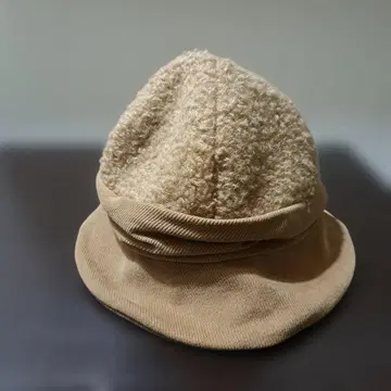 베이지 플리스 코듀로이 햇