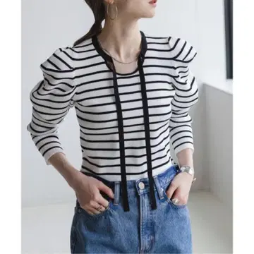 택 포함 새상품 NOBLE 프론트 리본 디자인 슬리브 니트