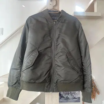 새상품! UNIQLO MA-1 자켓