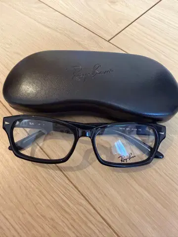 레이밴 블랙 프레임 안경 케이스 포함