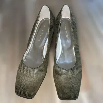 오리엔탈 트래픽 스퀘어 펌프스 미사용 카키 그린