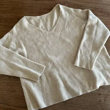 NOBLE V넥 크롭 스웨터 캐시미어 혼방