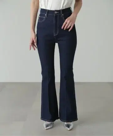 프리즈마트 슬릿 벨 하의 데님 팬츠