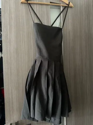 LOW CLASSIC 플리츠 숏 드레스