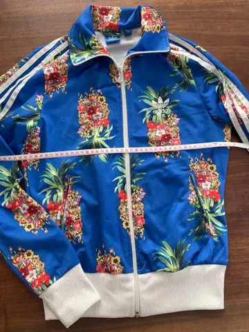 adidas 파인애플 패턴 저지