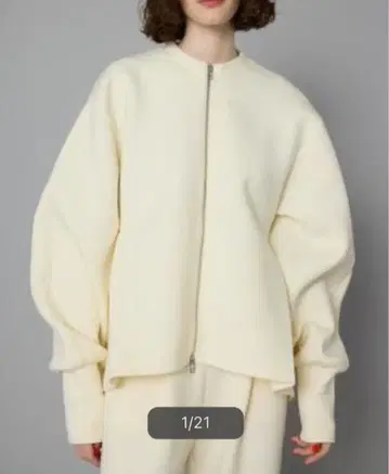 새상품급 HeRIN.CYE Feels flared zip tops