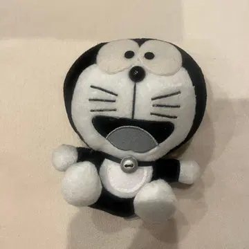 도라에몽 봉제 인형 블랙