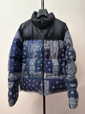 MIYAGIHIDETAKA 다운 자켓 반다나 페이즐리
