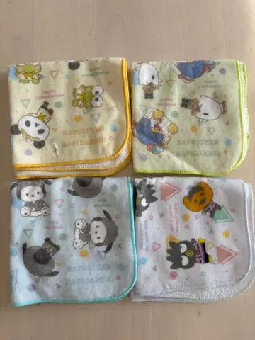 나폴리의 남자들 산리오 콜라보 핸드 타월