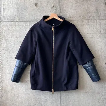 Herno 네이비 숏 기장 자켓