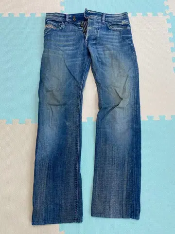 라이트 블루 스트레이트 레그 데님