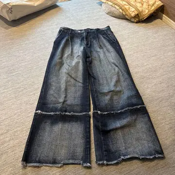 HARE 다크 블루 와이드 레그 데님