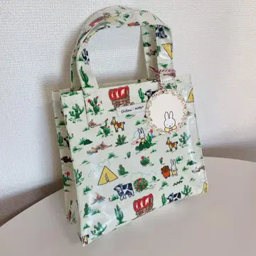 [ 캐스 키드슨 ] 스몰 북백 미피 로데오