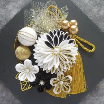 츠마미자이쿠 머리 장식 졸업식 성인식 결혼식