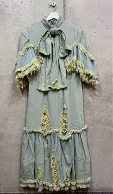 neith. Huge Ribbon Crushed Denim Dress