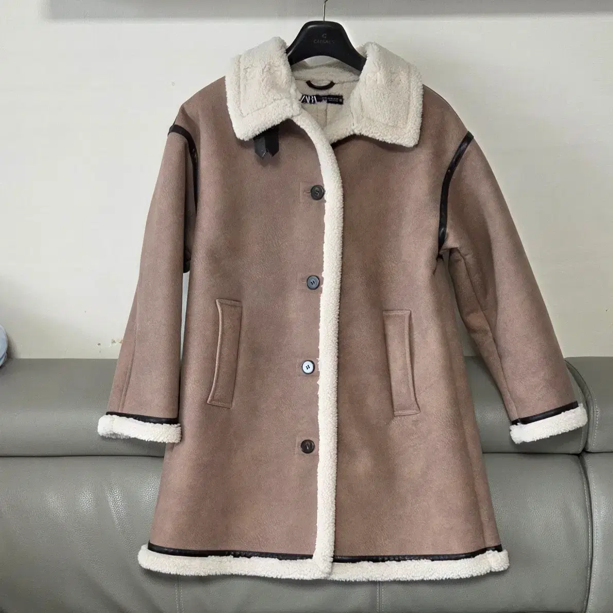 Modimood Half Ribbon Double Coat on Bunjang Global Site.