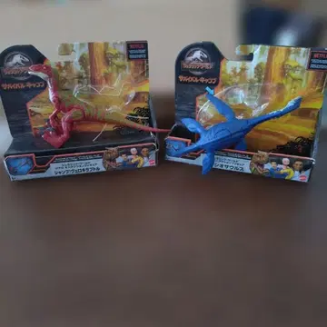 쥬라기 월드 서바이벌 캠핑 벨로키랍토르 프레시오사우루스