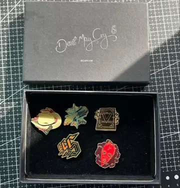 캡콤 스토어 캡콤 카페 데빌 메이 크라이 핀즈 컬렉션