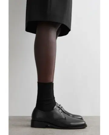 새상품 COS 가죽 더비 슈즈 39 사이즈