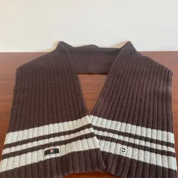 [중고] 빅토리녹스 VICTORINOX 리브 편직 머플러