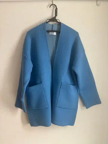 OPAQUE.CLIP 스카이블루 노카라 코트