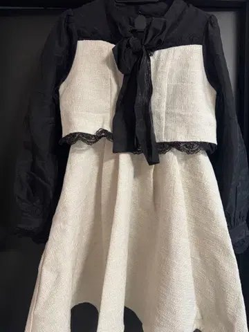 ROJITA 긴팔 리본 포함 미니 원피스