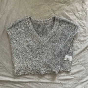 Ameri 실버 라메 V넥 스웨터