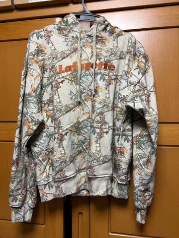 LFYT 리얼 트리 후드티 라파예트