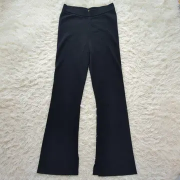 새상품급 Muse de 두지엠 클라세 Shake Code 니트 팬츠 36