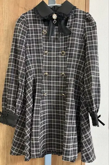 ROJITA 리본 브로치 포함 케이프 원피스