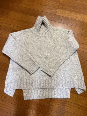 Loungedress 그레이 하이넥 스웨터