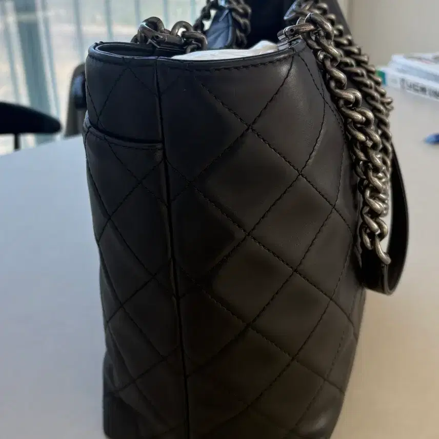 샤넬 CHANEL 카프스킨 쇼퍼백 사진 2