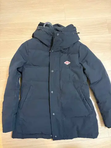 단톤 다운 자켓 36 사이즈