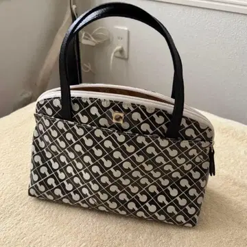 새상품 게라르디니 핸드백