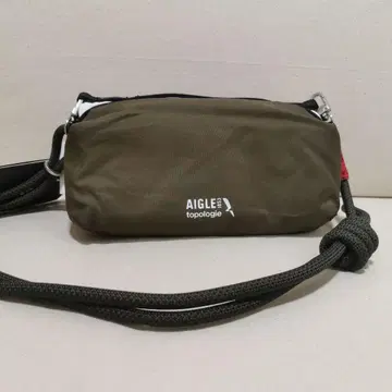 AIGLE topologie 인기 콜라보 모델을 올리브 x 블랙 2 색