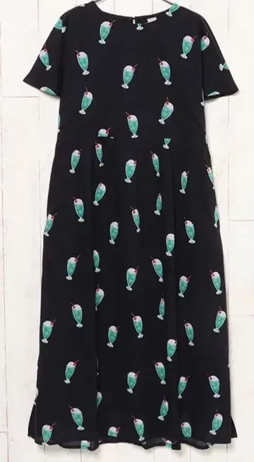 블루블루에 크림 소다 원피스 블랙