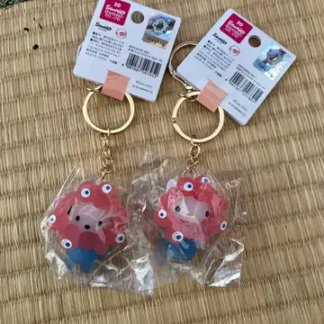 산리오 미야쿠미야쿠 키링 헬로키티 포차코 2세트
