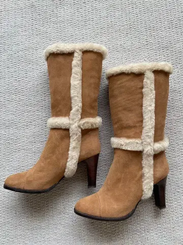 새상품급 세븐틴엘르 무스탕 부츠