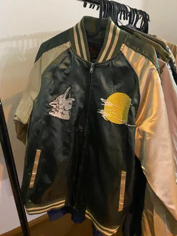 새틴 스카잔 늑대와 달 자수