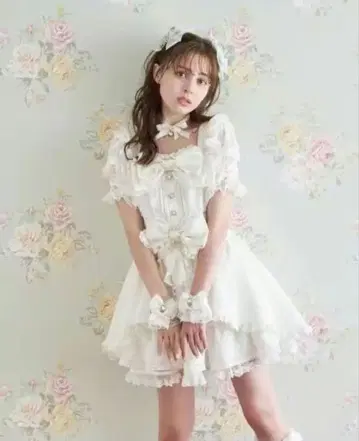 새상품 lizlisa 프론트 카슈쿨 BIG 리본 셋업 화이트