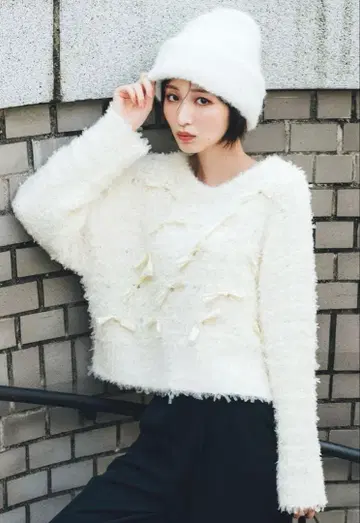 COCO DEAL 팬시얀 리본 니트