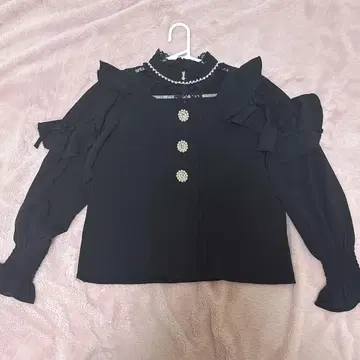 ROJITA 로지타 비쥬 펄 프릴 블랙 긴팔 블라우스 지뢰계