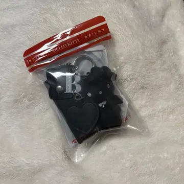 키티 BRILMY 키링 립 참 블랙