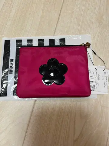MARY QUANT 플랫 파우치 마젠타 새상품