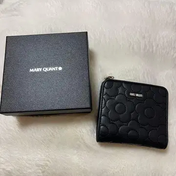 MARY QUANT 퀼트폼 데이지 지갑 블랙