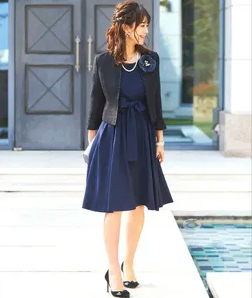 가격 인하 중 루일 에 부티크 네이비 원피스 수트 트위드풍 자켓