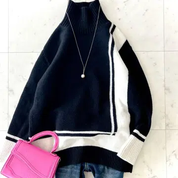 새상품급 iCB 온워드 세탁 가능한 울 캐시미어 터틀넥 바이컬러