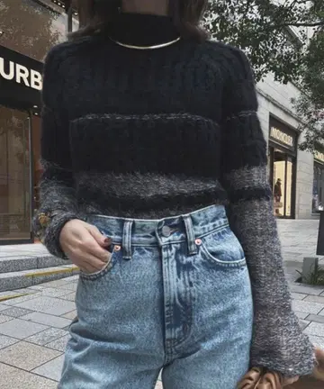 Ameri BUMPY SHEER DOCKING KNIT 블랙