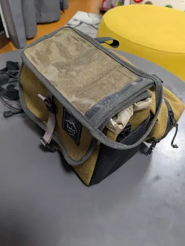 Rawlow Mountain Works 프론트 백