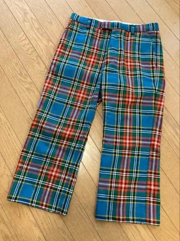 빔즈 보이, 타탄 체크 팬츠